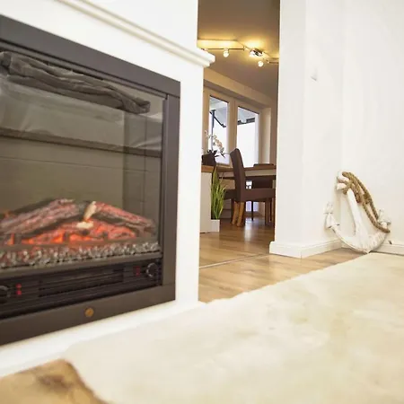 Schoene 2-raum-wohnung Mit Balkon, Gratis Nutzung Vom Ahoi Erlebnisbad Und Sauna In - Jolie 09 Lejlighed *