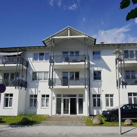 Schoene 2-raum-wohnung Mit Balkon, Gratis Nutzung Vom Ahoi Erlebnisbad Und Sauna In - Jolie 09 Apartment Sellin (Rugen)