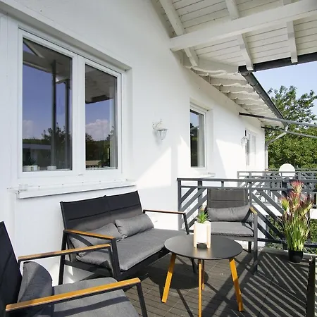 Apartment Schoene 2-raum-wohnung Mit Balkon, Gratis Nutzung Vom Ahoi Erlebnisbad Und Sauna In - Jolie 09