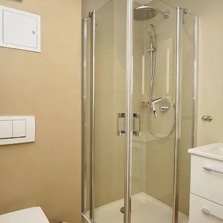 Apartment Schoene 2-raum-wohnung Mit Balkon, Gratis Nutzung Vom Ahoi Erlebnisbad Und Sauna In - Jolie 09 *